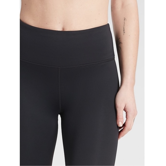 NWT Athleta Offshore 7/8 Paddle Tight Solid Black - Picture 3 of 3
